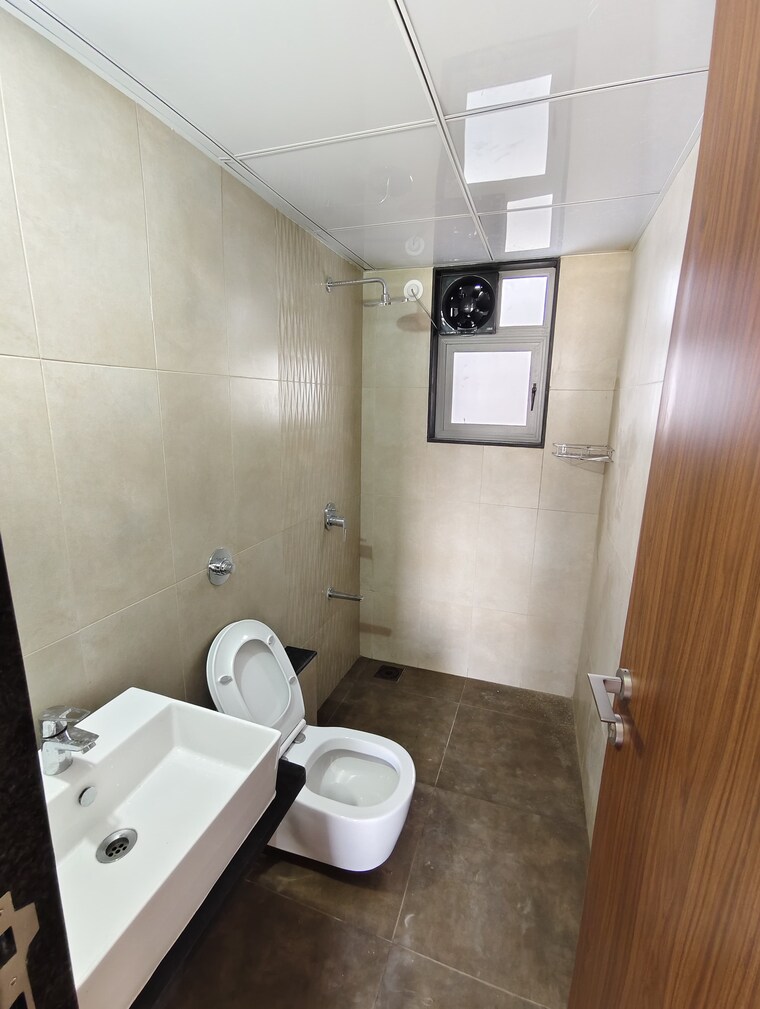 Bathroom, vilas-javdekar-yashwin-enchante 2.5 Bedroom 1100 Sq.Ft. Apartment In Kharadi Pune 9674726
