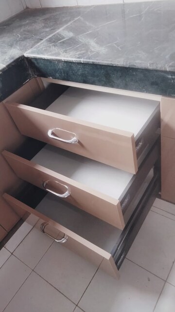 Furnished Amenities in 3 BHK Apartment at Puri Pratham, Sector 84 – for Rent