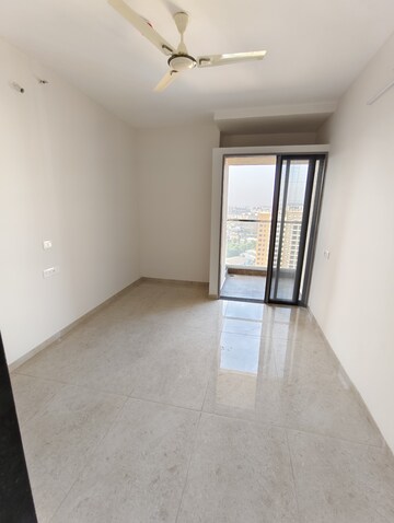 Room in 2.5 BHK Apartment at Vilas Javdekar Yashwin Enchante, Kharadi – for Sale