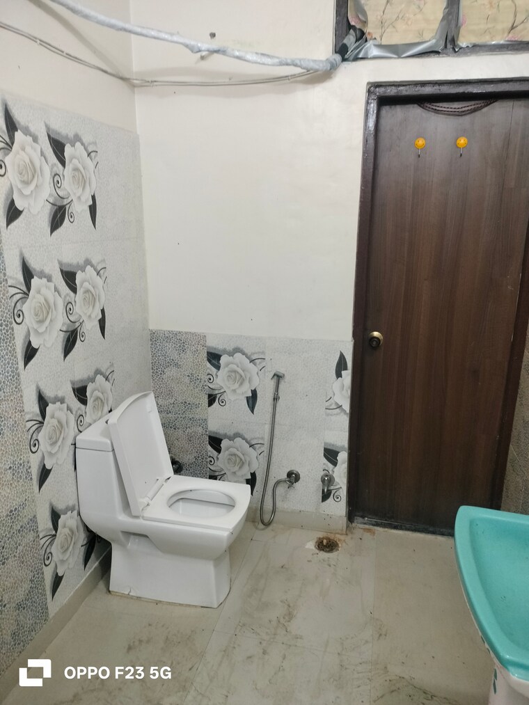 Bathroom, gomti nagar 2 Bedroom 2152 Sq.Ft. Builder Floor In Gomti Nagar Lucknow 9674746