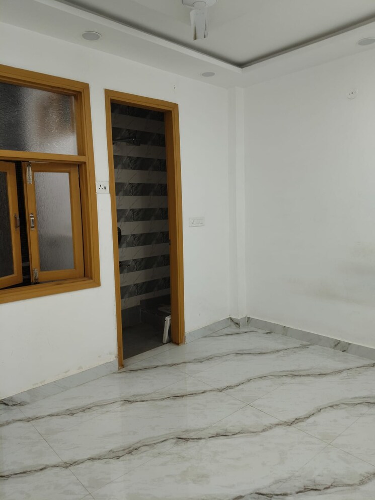 Room, govindpuri 1 Bedroom 371 Sq.Ft. Builder Floor In Govindpuri Delhi 9674753