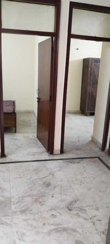 Building Lobby in 1 BHK Builder Floor at Govindpuri – for Rent