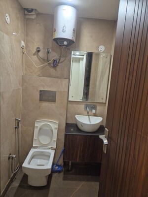 Master Bedroom in 3 BHK Builder Floor at Govindpuri – for Rent