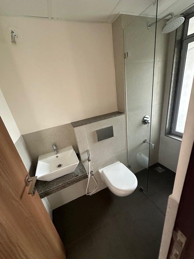 Bathroom, piramal-vaikunth-vraj 2 Bedroom 555 Sq.Ft. Apartment In Balkum Pada Thane 9674797