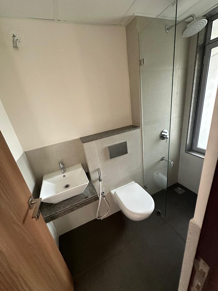 Bathroom, piramal-vaikunth-vraj 2 Bedroom 555 Sq.Ft. Apartment In Balkum Pada Thane 9674797