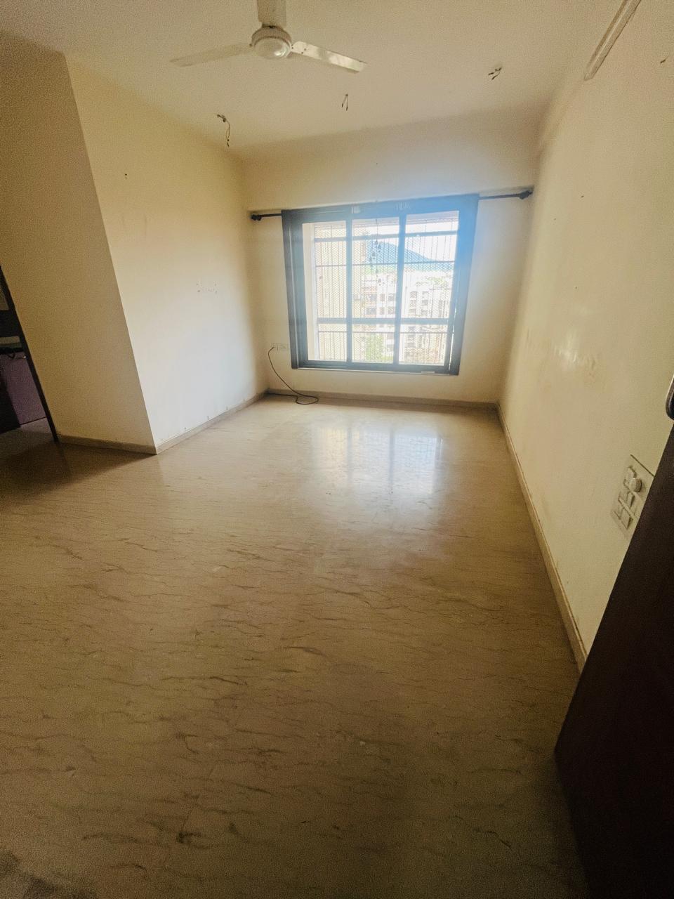 2 BHK Apartment For Rent in Satellite Royale