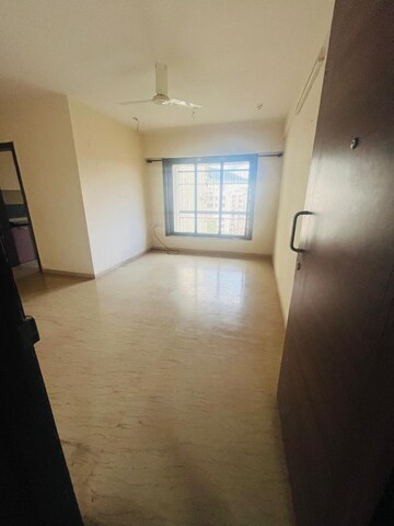 Room in 2 BHK Apartment at Satellite Royale, Goregaon East – for Rent