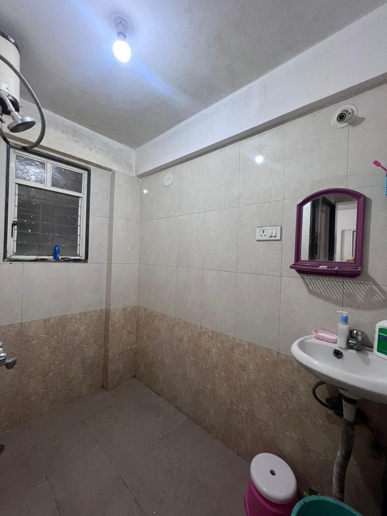 Bathroom, bavdhan 2 Bedroom 1050 Sq.Ft. Apartment In Bavdhan Pune 9674840