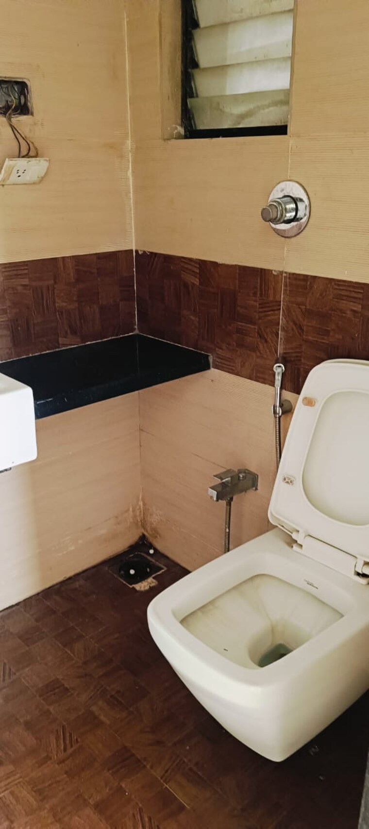Bathroom, satellite-royale 2 Bedroom 1050 Sq.Ft. Apartment In Goregaon East Mumbai 9618112