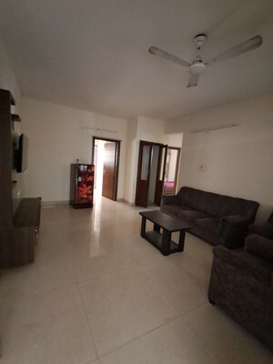 Room in 2 BHK Apartment at Koramangala – for Rent