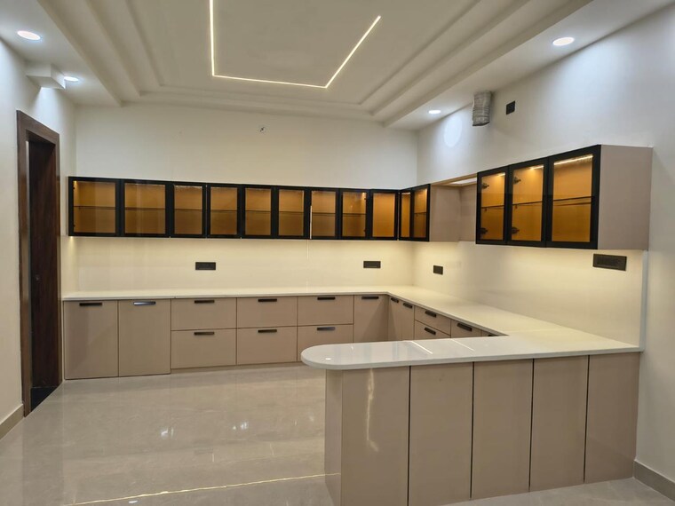 Kitchen, gomti nagar 6 Bedroom 2200 Sq.Ft. Villa In Gomti Nagar Lucknow 9674936