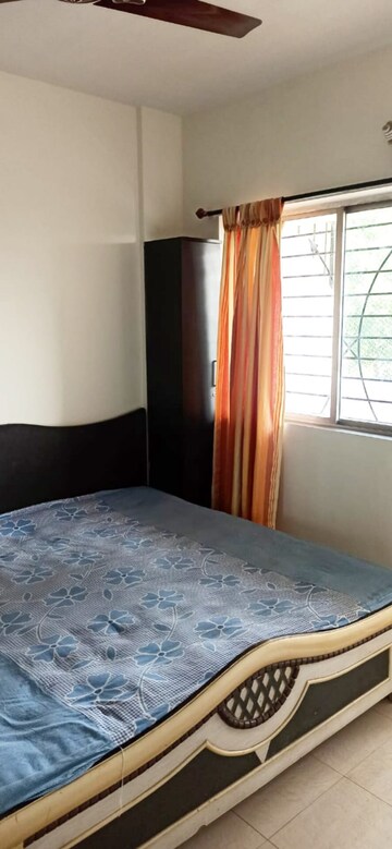 Room in 1 BHK Apartment at Spring Glory Co-Operative Society, Kharadi – for Rent