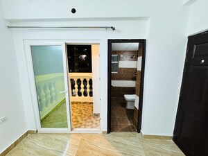 Room in 2 BHK Apartment at Migsun Vilaasa, Eta Ii Greater Noida – for Rent