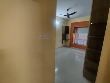 Room in 3 BHK Apartment at Raheja Vistas, Nacharam – for Rent
