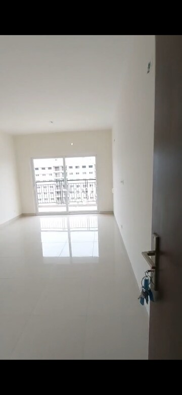 Room in 2 BHK Apartment at Adarsh Greens, Kogilu – for Rent