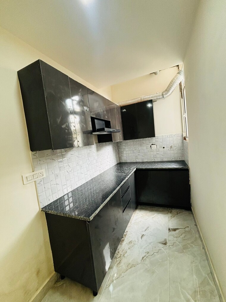 Kitchen, bisrakh jalalpur 2 Bedroom 1010 Sq.Ft. Builder Floor In Bisrakh Jalalpur Greater Noida 9675048