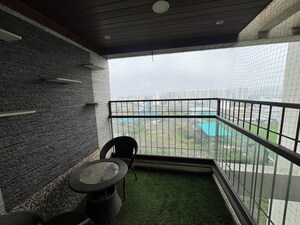 Parking in 2 BHK Apartment at Majestique Towers, Kharadi – for Rent