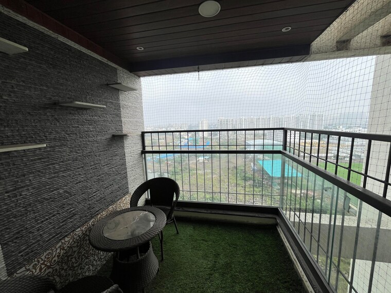  Parking, majestique-towers 2 Bedroom 1050 Sq.Ft. Apartment In Kharadi Pune 9675042