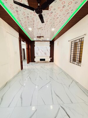 2 BHK Apartment For Rent in solitaire ragavendra, Kondapur