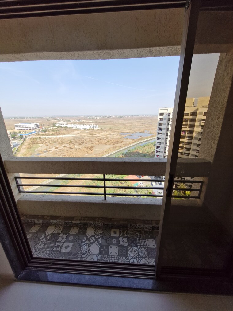 Balcony, evershine-amavi-303-phase-1 2 Bedroom 612 Sq.Ft. Apartment In Virar East Palghar 9675095