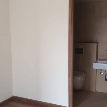 Room in 2 BHK Apartment at Shapoorji Pallonji Siennaa Wing E, Kandivali East – for Sale