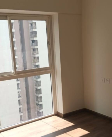 Room in 2 BHK Apartment at Shapoorji Pallonji Siennaa Wing E, Kandivali East – for Sale