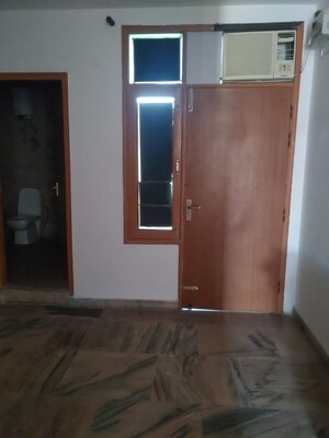 Room in 1 BHK Independent House at Kalkaji – for Rent