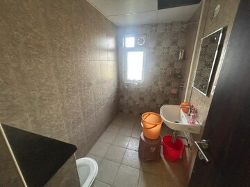 Bathroom in 3 BHK Apartment at Thakurs Nivas, Peeranchuruvu – for Rent