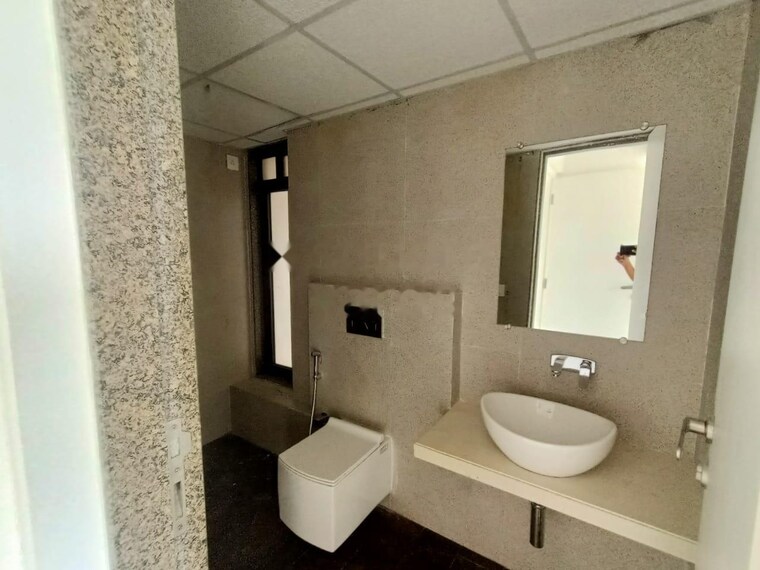 Bathroom, kanakia-silicon-valley 3 Bedroom 986 Sq.Ft. Apartment In Powai Mumbai 9675158