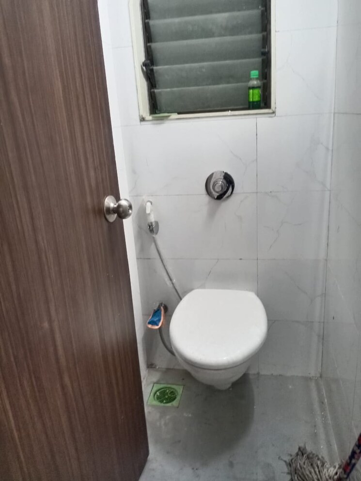 Bathroom, riddhi-siddhi-heights-goregaon-west 1 Bedroom 660 Sq.Ft. Apartment In Goregaon West Mumbai 9675194