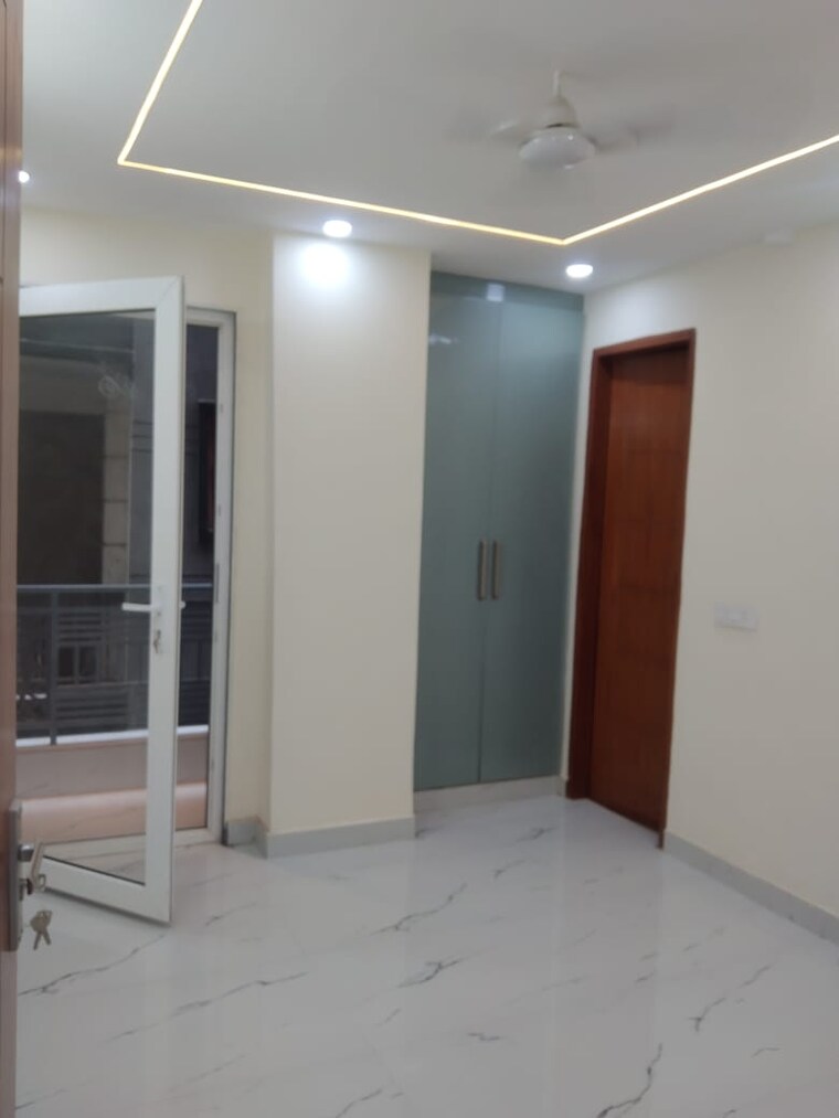 Room, saket 1.5 Bedroom 450 Sq.Ft. Apartment In Saket Delhi 9675197
