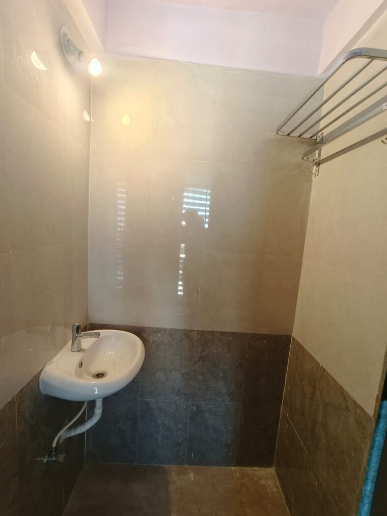 Bathroom, shubh-om-rudra-heights 2 Bedroom 1120 Sq.Ft. Apartment In Karanjade Navi Mumbai 9675211