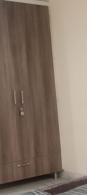 Furnished Amenities in 3 BHK Builder Floor at Saket – for Rent