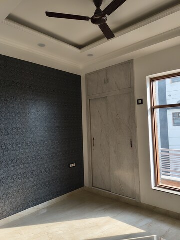 Kitchen in 3 BHK Builder Floor at Amolik Aster Woods, Sector 98 – for Sale