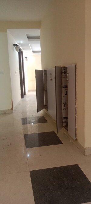 Building Lobby in 3 BHK Builder Floor at Saket – for Rent
