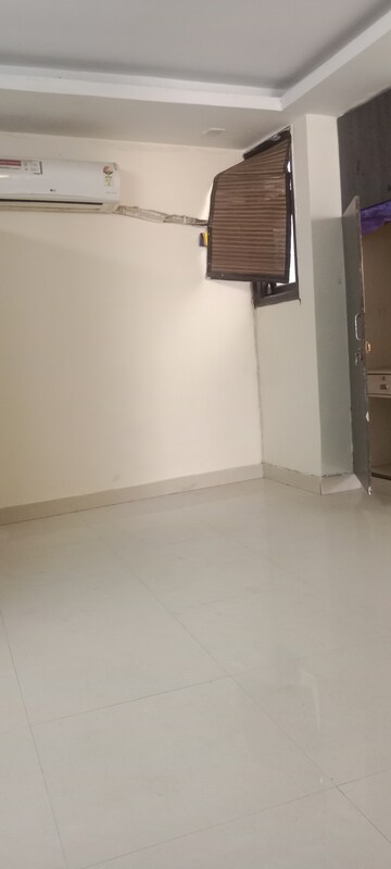 3 BHK Builder Floor For Rent in Saket