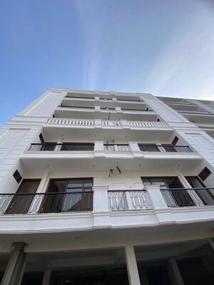 2 BHK Apartment For Rent in Chattarpur