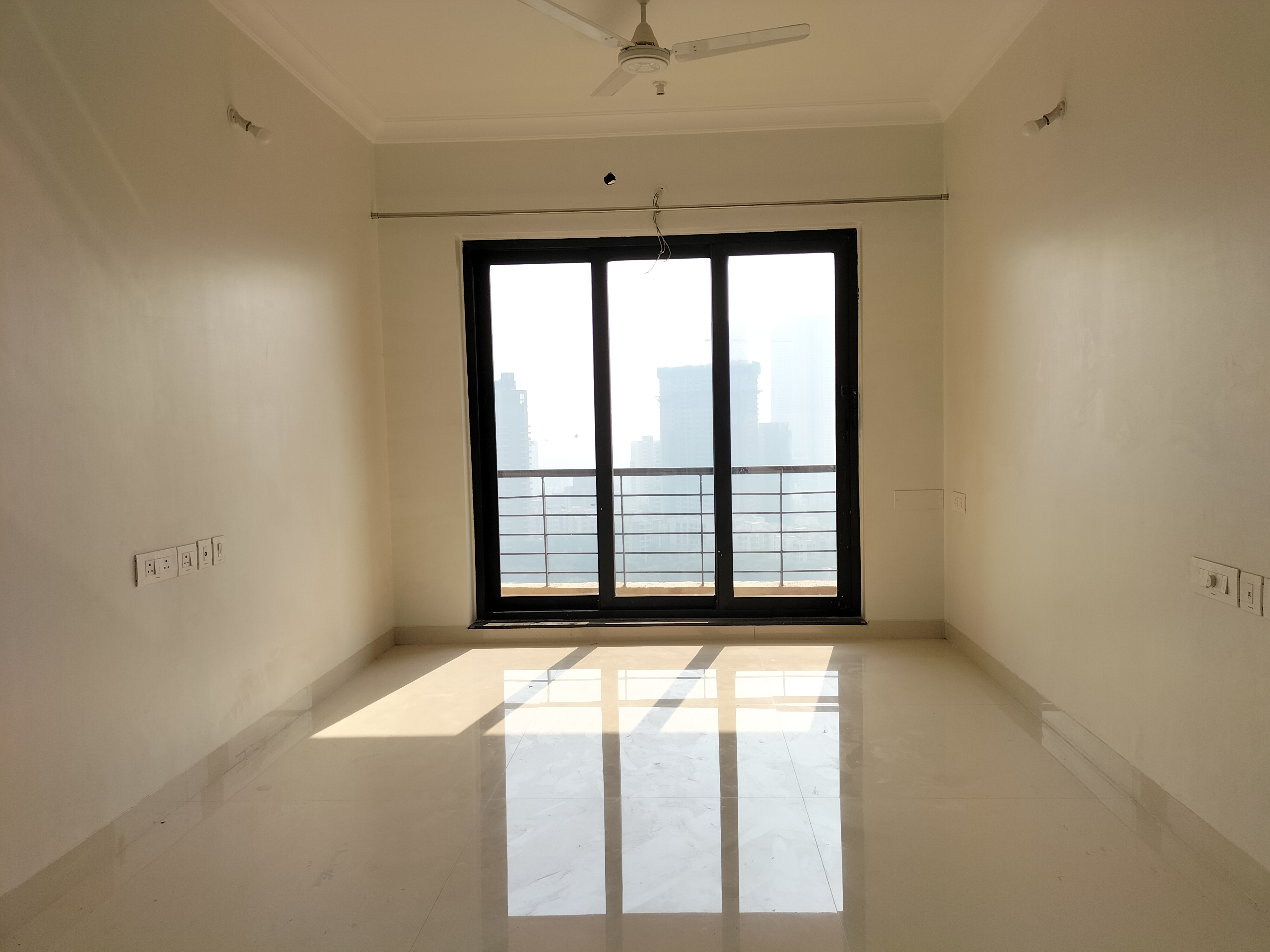 2 BHK + Extra Room Apartment For Sale in K Raheja Raheja Residency