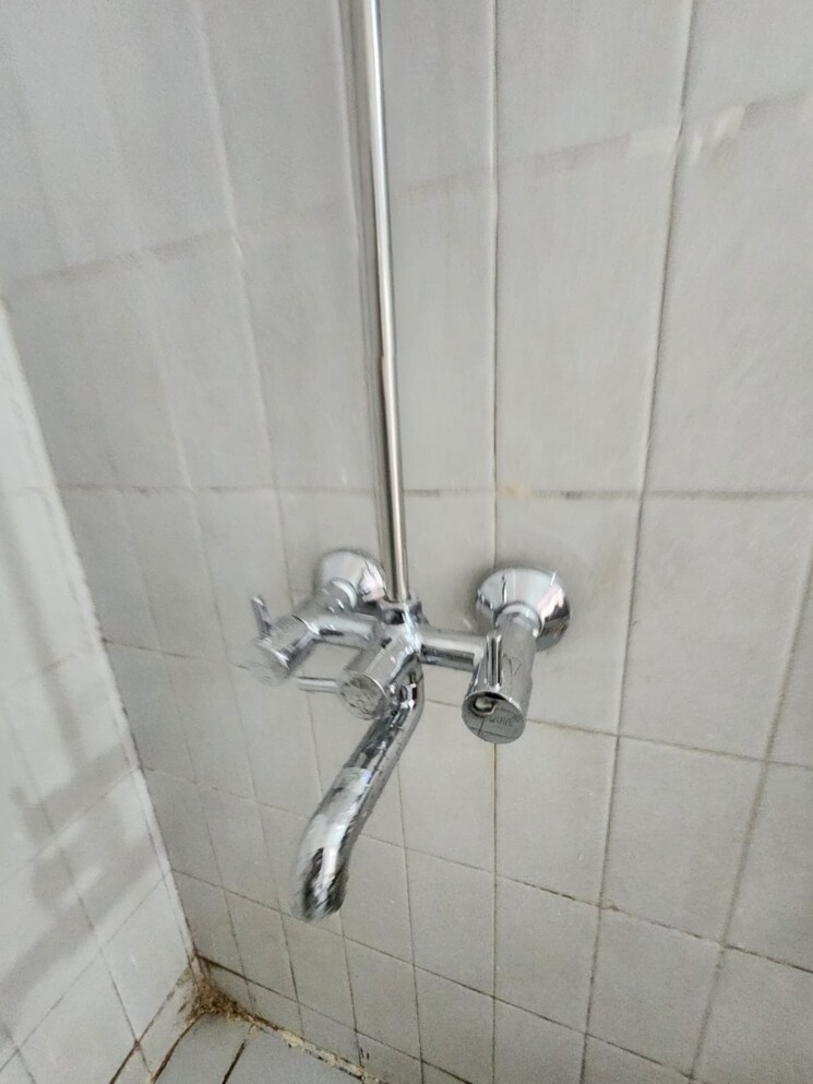 Bathroom, clover-dale 1 Bedroom 550 Sq.Ft. Apartment In Koregaon Park Pune 9675313