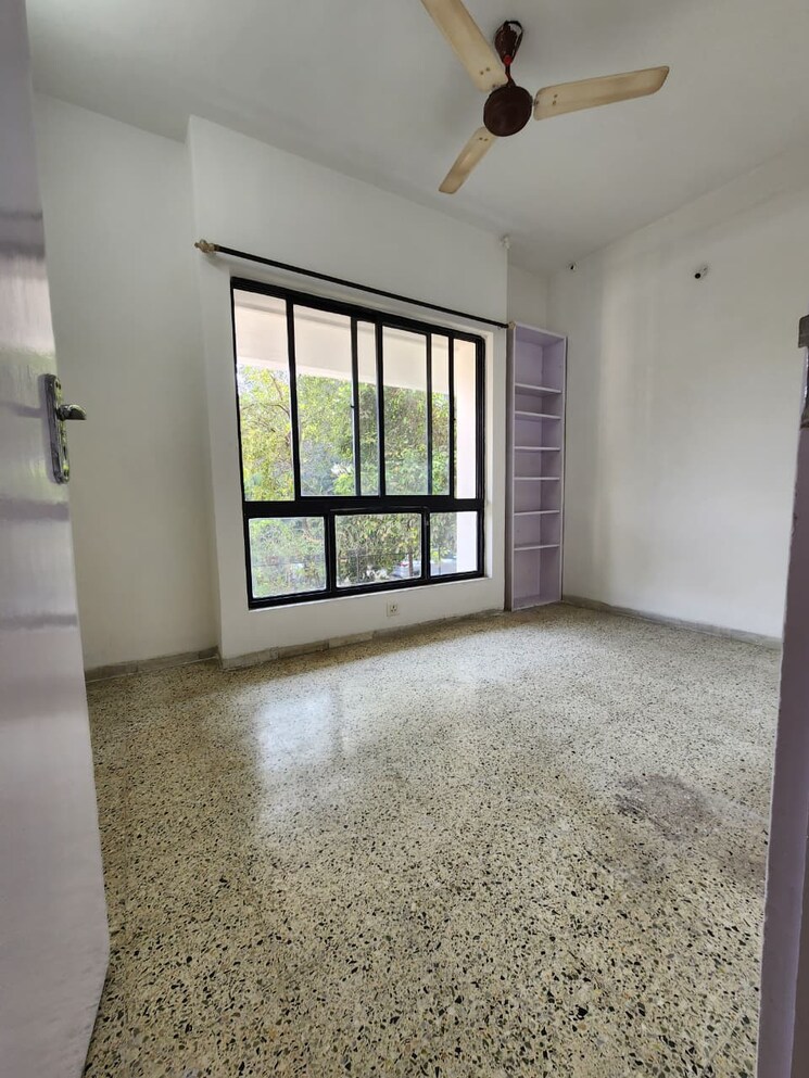 Room, clover-dale 1 Bedroom 550 Sq.Ft. Apartment In Koregaon Park Pune 9675313