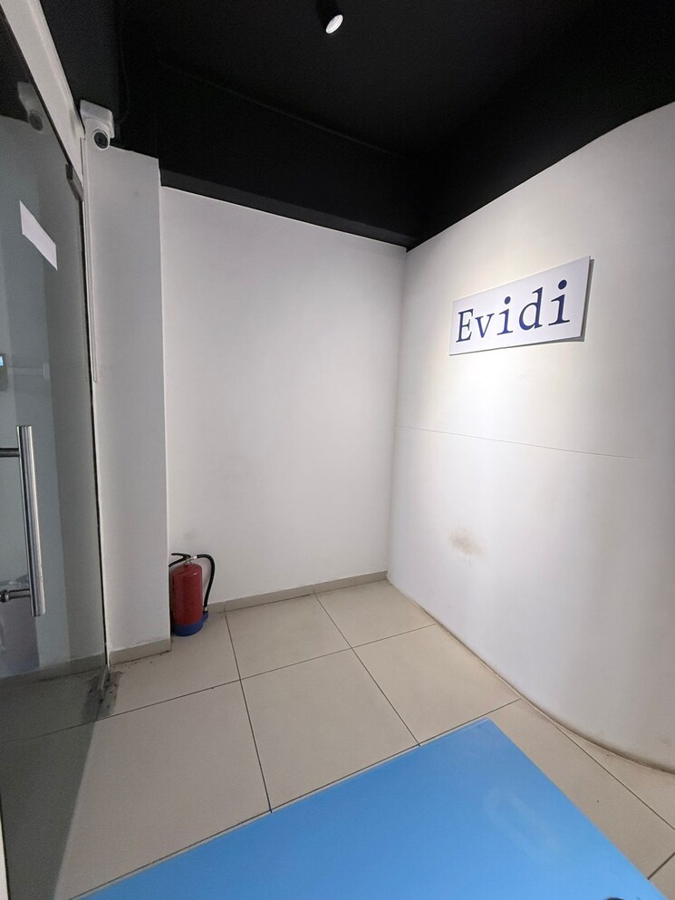 undefined, hn-safal-mondeal-square Commercial Office Space 1124 Sq.Ft. In Prahlad Nagar Ahmedabad 9675322