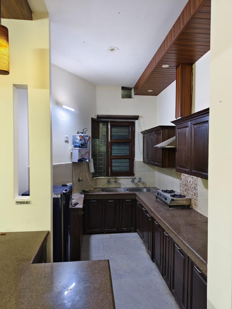 Kitchen, mamta-homes 3 Bedroom 1500 Sq.Ft. Builder Floor In Lohgarh Zirakpur 9675327