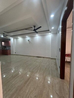 Kitchen in 3 BHK Apartment at Maidan Garhi – for Rent