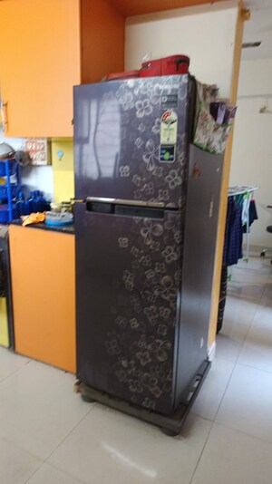 Furnished Amenities in 2 BHK Apartment at Spring Dales, Kharadi – for Rent