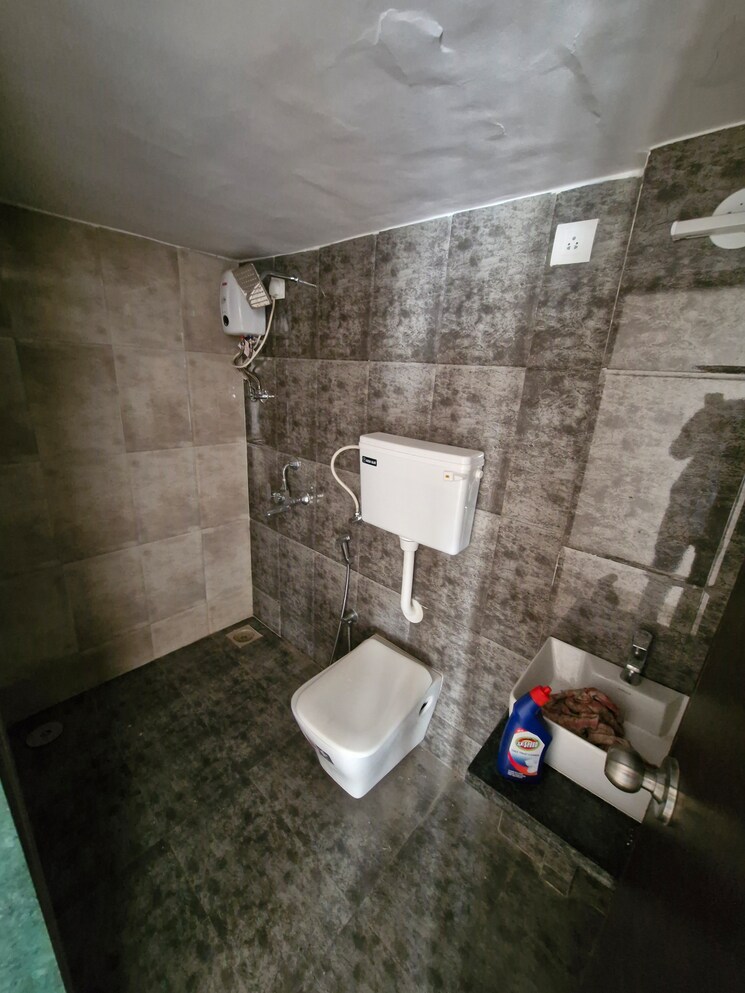 Attached Bathroom, ekta-brooklyn-park 2 Bedroom 667 Sq.Ft. Apartment In Virar West Palghar 9675461
