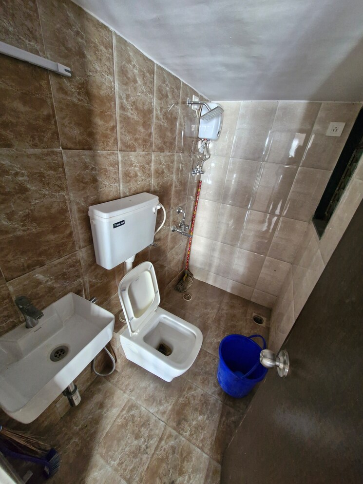 Bathroom, ekta-brooklyn-park 2 Bedroom 667 Sq.Ft. Apartment In Virar West Palghar 9675461