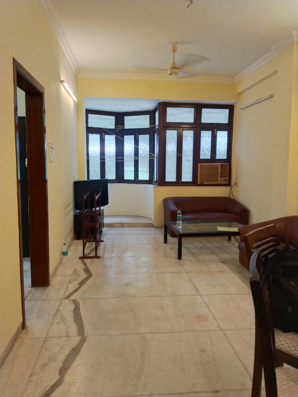 1 BHK + Study Room Apartment For Sale in Colaba 