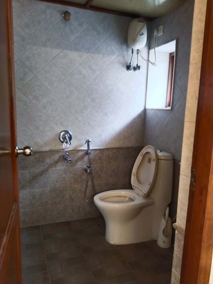 Bathroom, colaba 1 Bedroom 690 Sq.Ft. Apartment In Colaba Mumbai 9675452