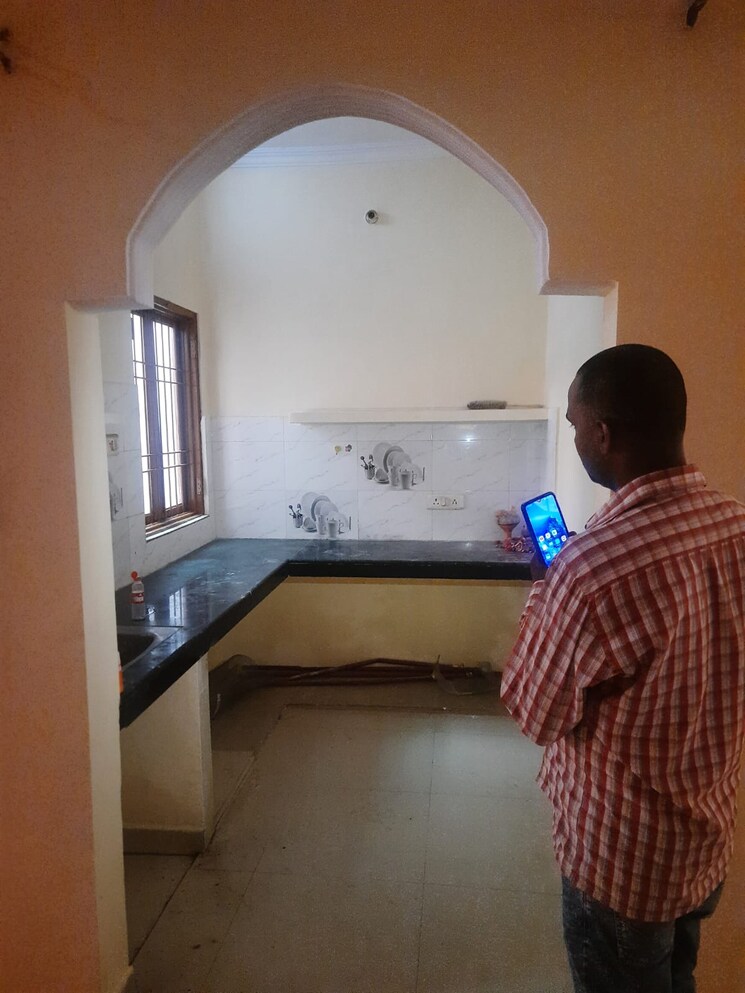 Bathroom, krishna nagar 3 Bedroom 1000 Sq.Ft. Independent House In Krishna Nagar Lucknow 9675435