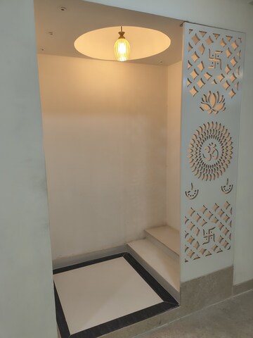 Room in 3 BHK Builder Floor at Parklands, Sector 85 – for Sale